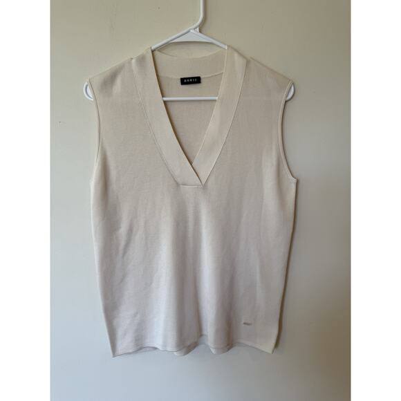 AKRIS Cream Silk V Neck Sleeveless Knit Top sz 12 Luxury Designer - Picture 1 of 13